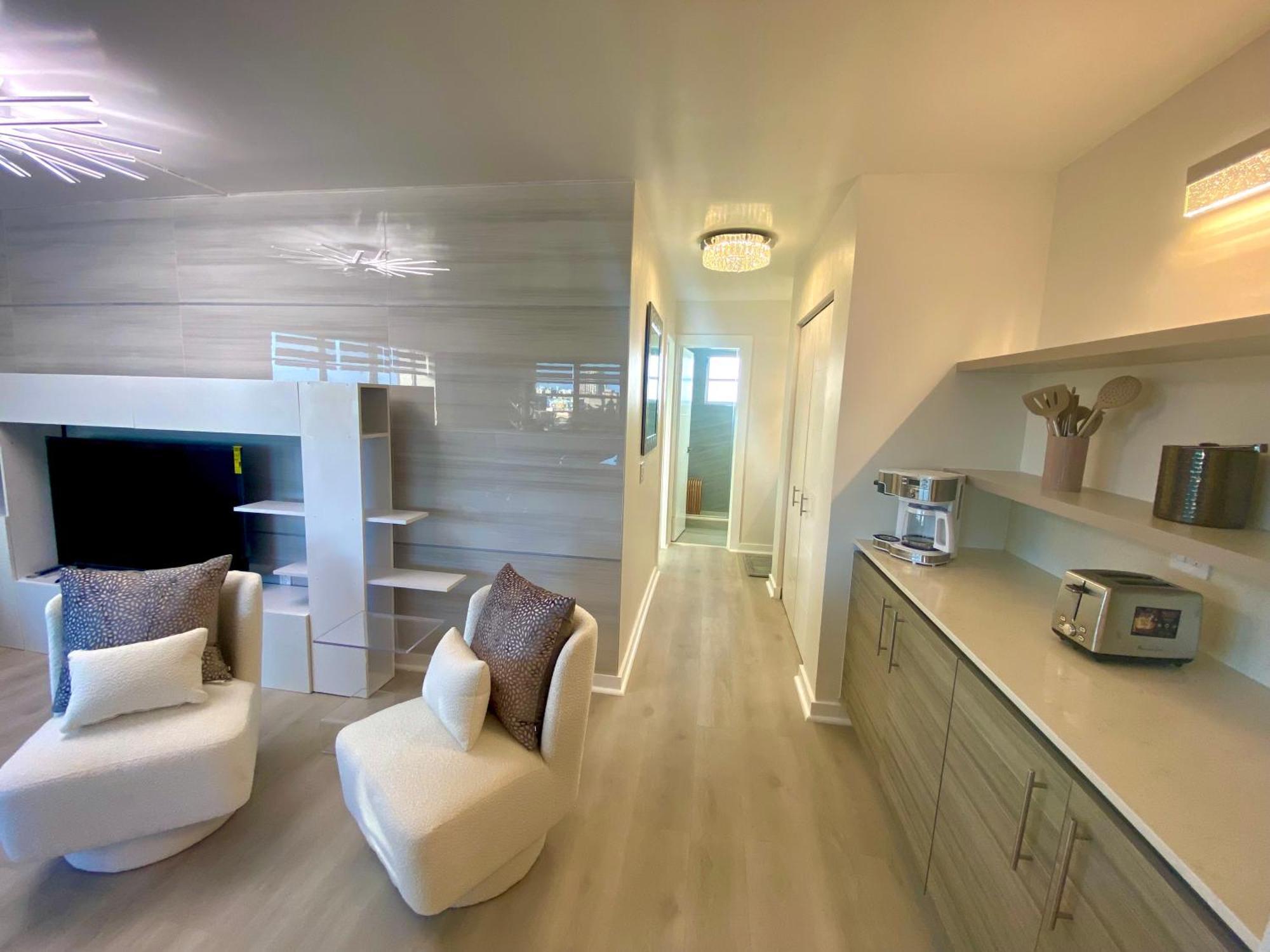 Panoramic Luxurious Waterfront One Bedroom Apartment With Miami Skyline View Free Parking 5Min Drive To ไมอามีบีช ภายนอก รูปภาพ